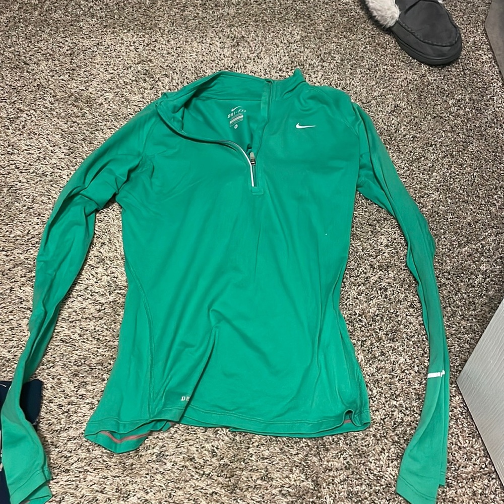 Nike dry fit athletic pullover